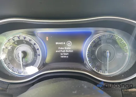 2015 Chrysler 300 Limited z USA, uszkodzony, nr VIN 2C3CCAAG9FH904184